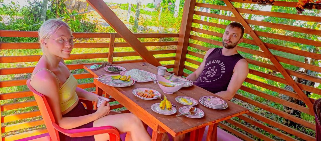 Happy Morning Bliss Bed & Breakfast มิริสซา ภายนอก รูปภาพ