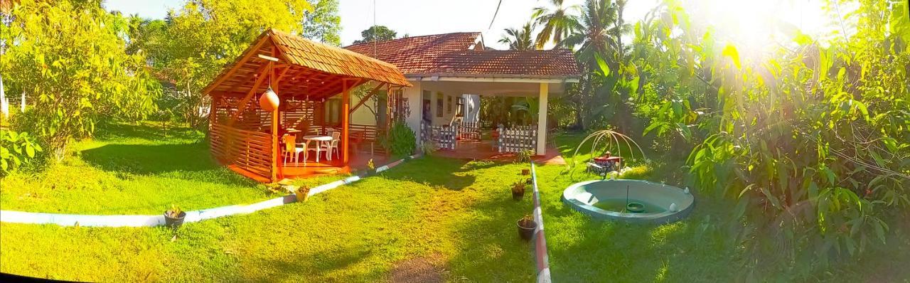 Happy Morning Bliss Bed & Breakfast มิริสซา ภายนอก รูปภาพ